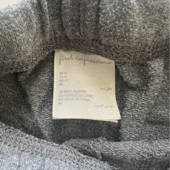 Boys Pj’s 4T happy camper Glow in the Dark - Picture 5 of 5